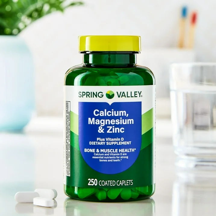 Spring Valley | Calcio, Magnesio, Zinc & Vitamina D3 | 250 Caplets | Salud Ósea e Inmune